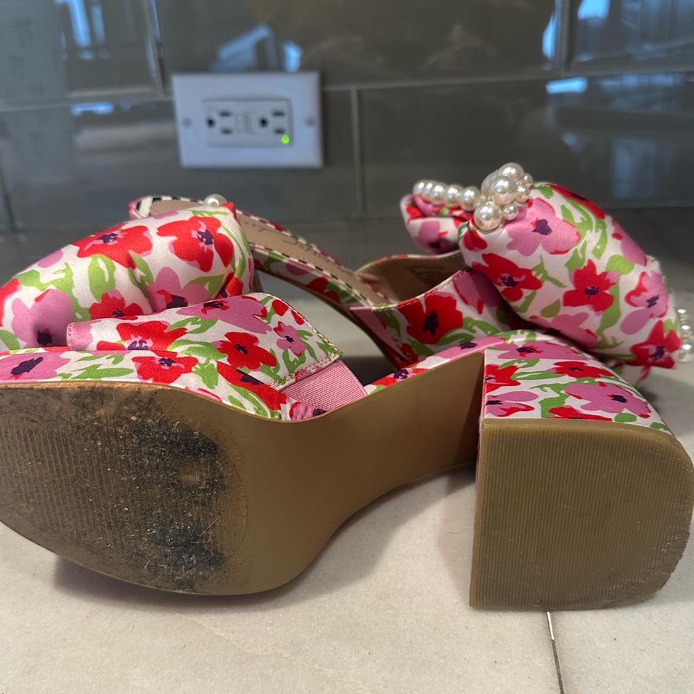 Betsey Johnson Macie Floral Pearl-Embellished Bow Heeled Women's Shoes Size 6 - Picture 8 of 8